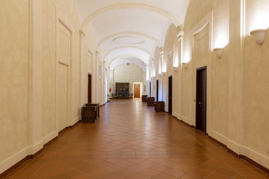 Domus Sessoriana Bed & Breakfast Rome Bagian luar foto