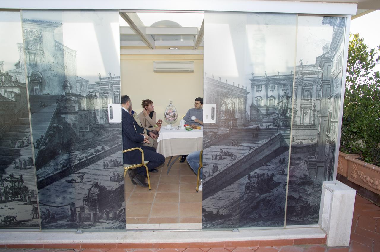 Domus Sessoriana Bed & Breakfast Rome Bagian luar foto